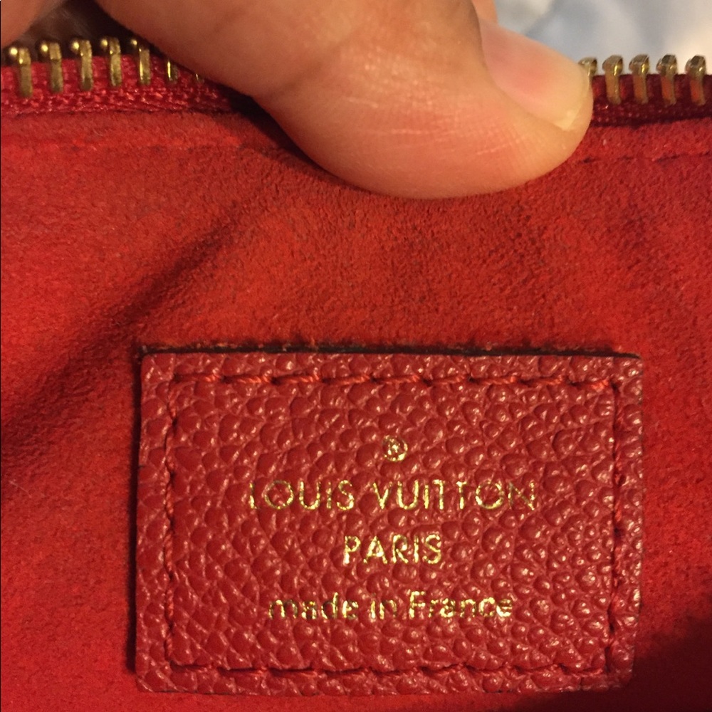 Louis Vuitton purse - Picture 7 of 8